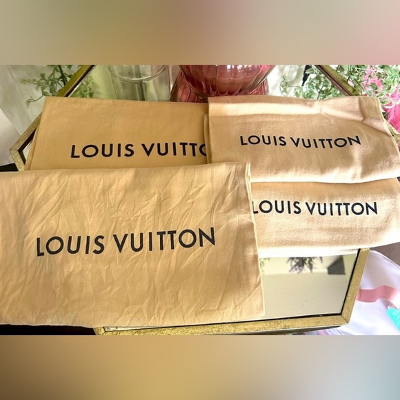 Louis Vuitton dust bags set of 5 - Picture 5 of 5